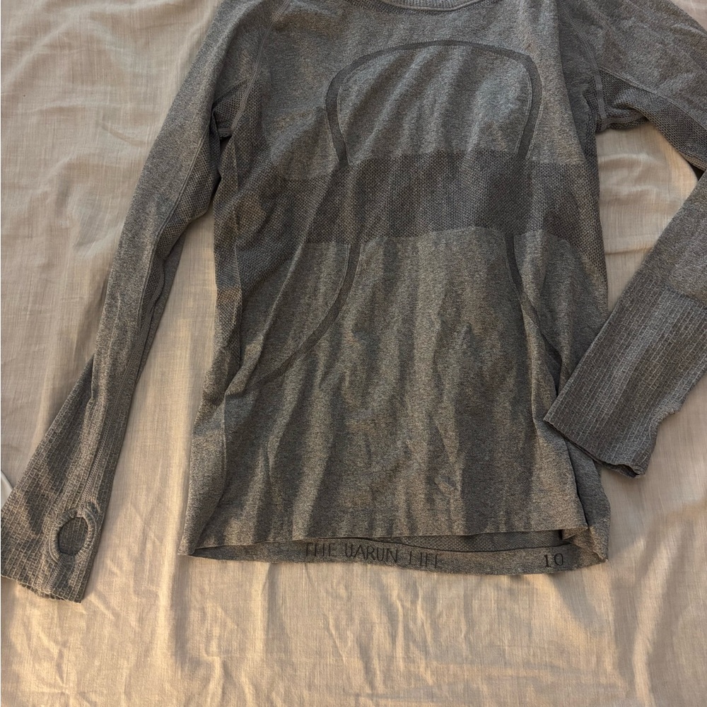 lululemon athletica Gray Long Sleeve Top